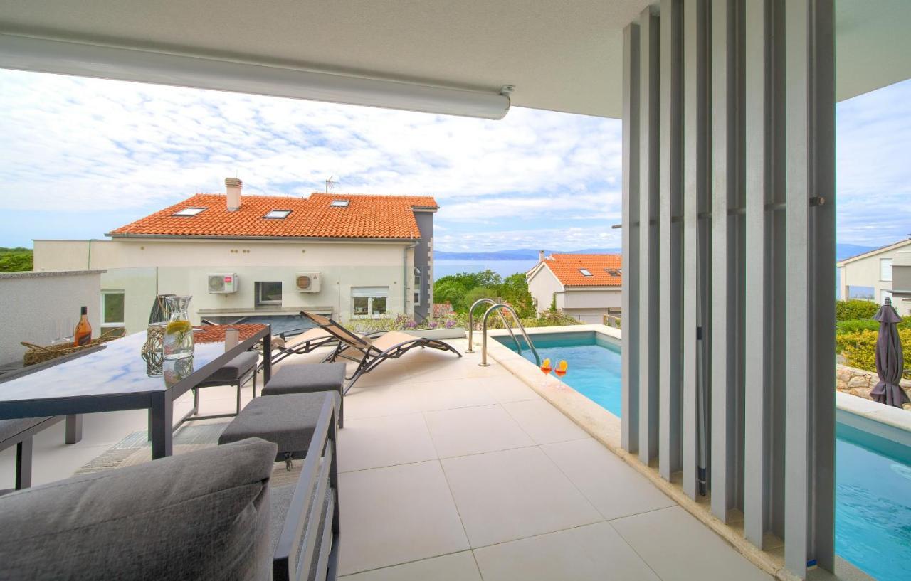 Villa Solis Lacus Modern Apartment - Private Heated Pool - Smart Tv Sky X - Free Parking Njivice Exteriér fotografie