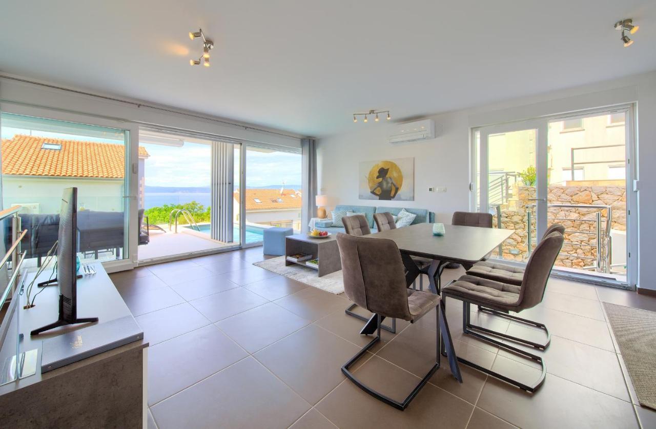 Villa Solis Lacus Modern Apartment - Private Heated Pool - Smart Tv Sky X - Free Parking Njivice Exteriér fotografie