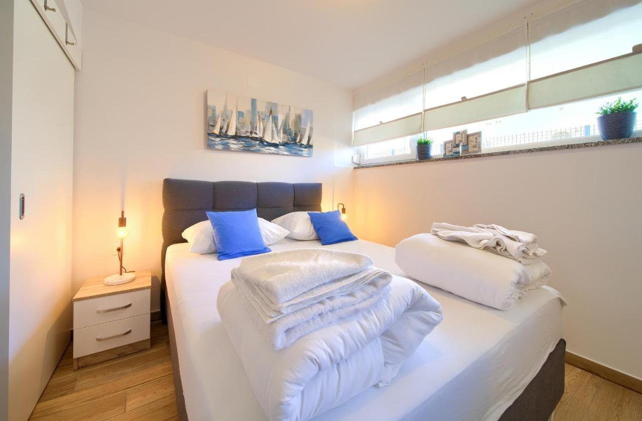 Villa Solis Lacus Modern Apartment - Private Heated Pool - Smart Tv Sky X - Free Parking Njivice Exteriér fotografie