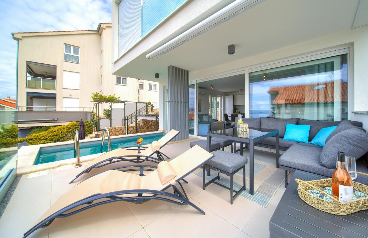 Villa Solis Lacus Modern Apartment - Private Heated Pool - Smart Tv Sky X - Free Parking Njivice Exteriér fotografie