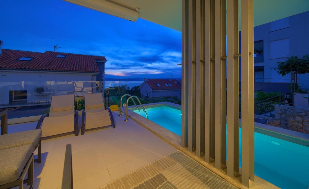 Villa Solis Lacus Modern Apartment - Private Heated Pool - Smart Tv Sky X - Free Parking Njivice Exteriér fotografie